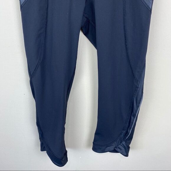 Lululemon Secret Garden Inspire Crop Leggings 4 - Picture 6 of 8